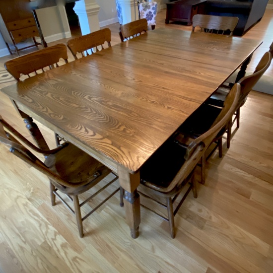 Impressive Antique Oak Dining Table on Casters with 8 Chairs in Beautiful Condition