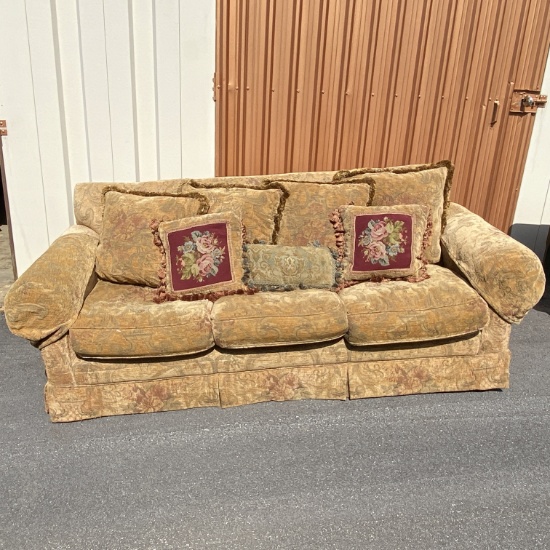 Beautiful Sofa with Matching Pillows - Great Condition!