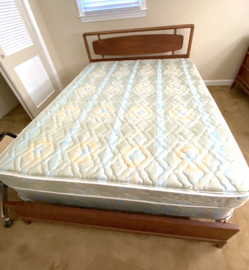 Mid-Century Queen Size Wooden Bed