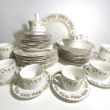 44 pc Gibson China Holly Berry Dinnerware