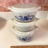 Set of 3 Pyrex Casserole Dishes with Lids
