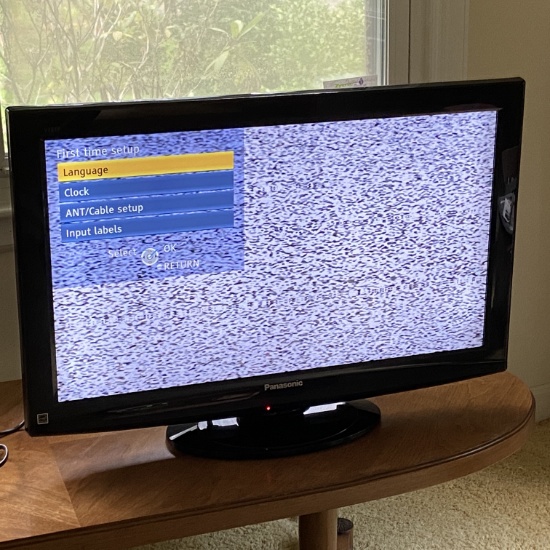 Panasonic 32” LCD TV Model TC-L32X1