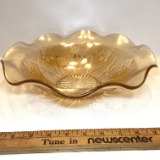 Vintage Jeanette Glass Iris & Herringbone Ruffled Edge Bowl