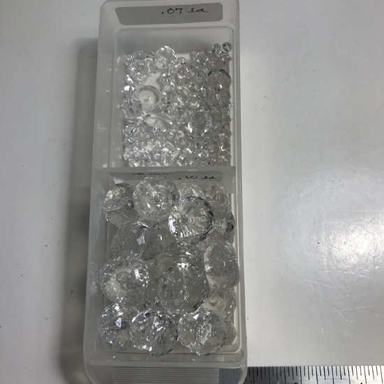 15mm - 18mm - Assorted Clear Plastic Beads