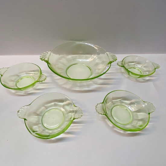 Awesome 5 pc Vaseline Glass Fruit Salad Bowl Set