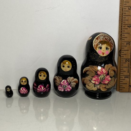 Wooden Hand Painted Nesting Dolls