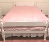 Vintage White Wooden Full Sized Bed