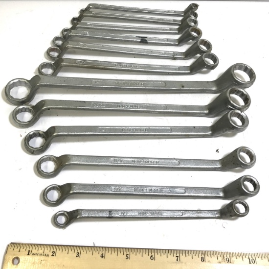 12 Standard and Metric Box End Wrenches