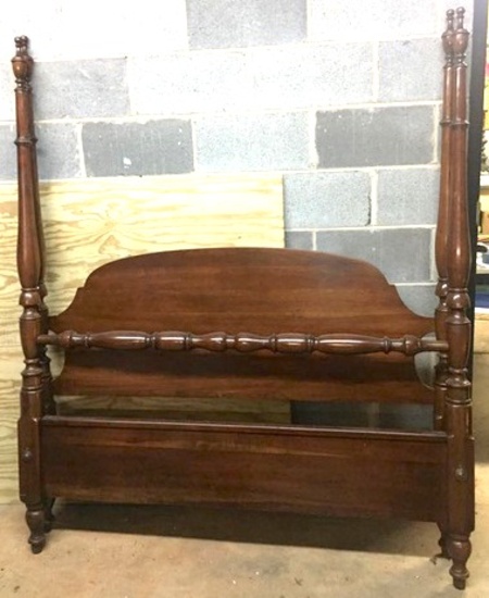 Nice Mahogany Poster Bed W/Finials - Double Size