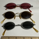 Lot of Vintage Sun Glasses