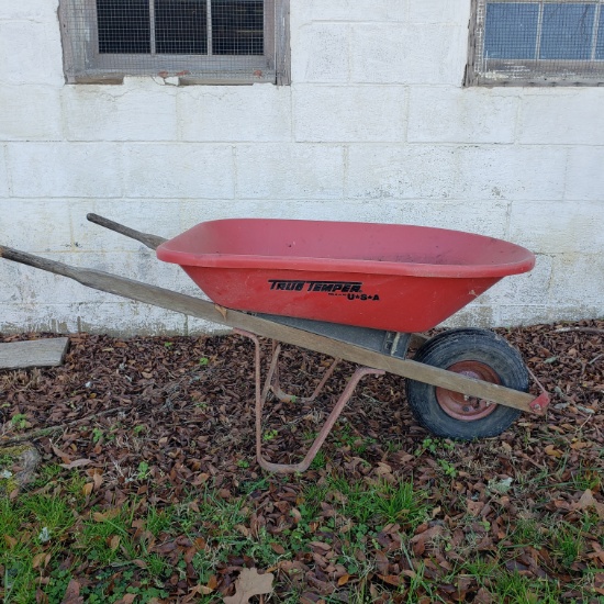 True Temper Single Tire Poly Wheelbarrow