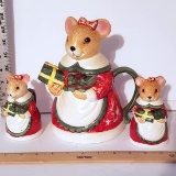 Vintage QVC Taiwan Christmas Mouse Serving Set