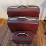 Vintage Burgundy Hard Shell 3 Piece Samsonite Luggage Set