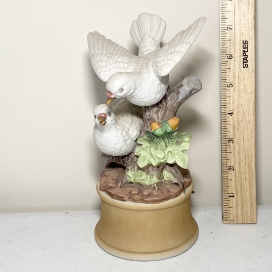 Shafford Japan Porcelain Bird Music Box