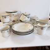 16 Pieces of Studio Nova Adirondack Aztec Design Dinnerware Pieces