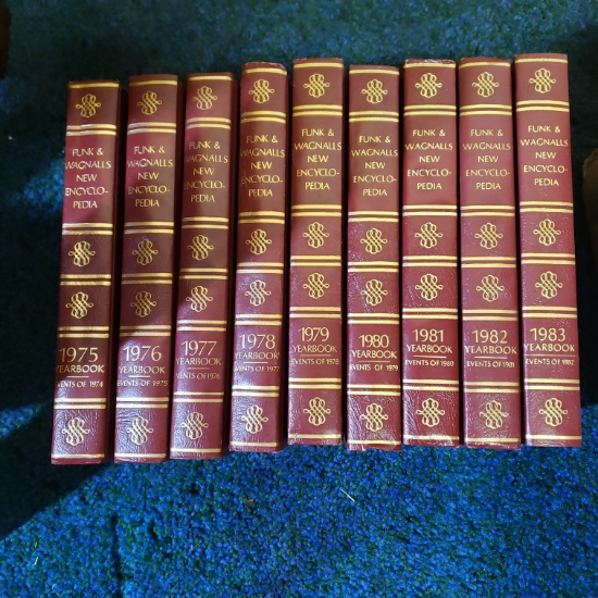 Funk and Wagnalls New Encyclopedia Yearbooks
