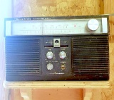 Vintage Realistic Concertmate Portable Radio (Works)