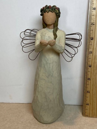 2001 Willow Tree “Angel of Christmas Spirit” Figurine
