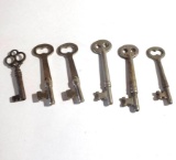 Lot of Antique Skeleton Keys