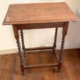 Pretty Vintage Side Table with Turned Legs
