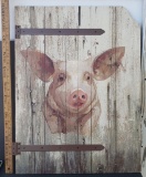 Farmhouse Shutter Style Pig Décor