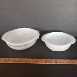 Lot of 2 Vintage Pyrex Milk Glass Bowls, 2 Quart, 1 Quart