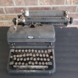 Vintage Royal Typewriter Made In USA