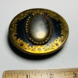 Vintage Brass Tone Wadsworth Oval Hinged Compact with Micro Pearl Center