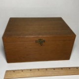 Vintage Wooden Cigar Box/Humidor with Dove-tailed Corners