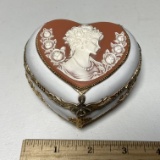 Gorgeous Cameo Heart Shaped Music Trinket Box with Gilt Accent Made in Japan