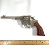 High Standard Sentinel Deluxe .22 Caliber Hand Gun R-107 Serial Number 2073103