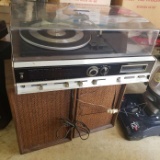 294. Lloyd’s Multiplex Receiver, Turntable with Matching Speakers