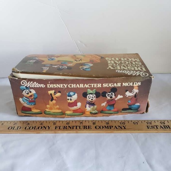 Vintage Wilton Disney Character Sugar Molds in Original Box