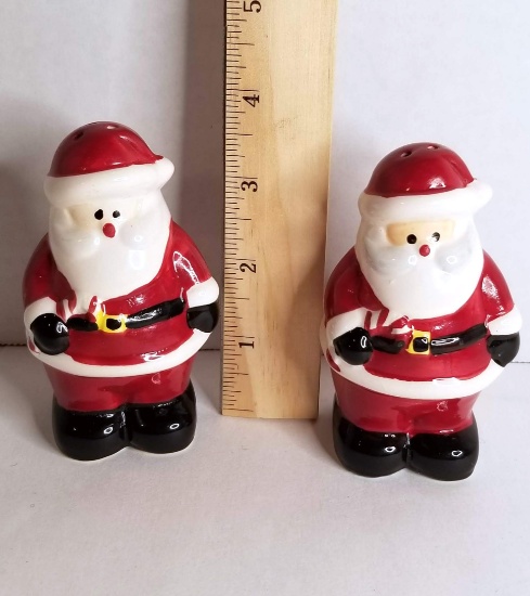 Adorable Pair of Ceramic Santa Claus Salt & Pepper Shakers