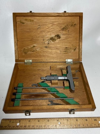 Mitutoyo Depth Micrometer in Wooden Case