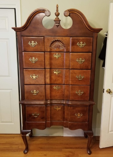 Extremely Nice Block Front Mahogany Highboy on Queen Anne Legs