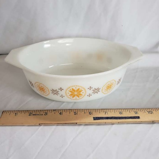 Vintage Pyrex Town and Country Casserole Dish, 043, 1.5 Quart