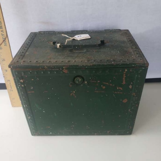 Vintage American Beauty Iron in Folding Green Metal Box