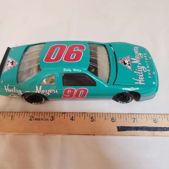 90 Bobby Hillin Heilig Meyers Car by Revell