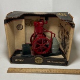 1991 ERTL Die-Cast 1/8 Scale IHC Famous Engine in Box