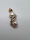 14 KT G.E. Pendant with Pearls and Stones