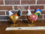 Lot of 2 Adorable Roosters Décor