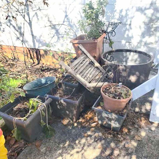 Lot of Plastic Planters and Yard Décor