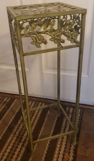 Green Metal Plant Stand