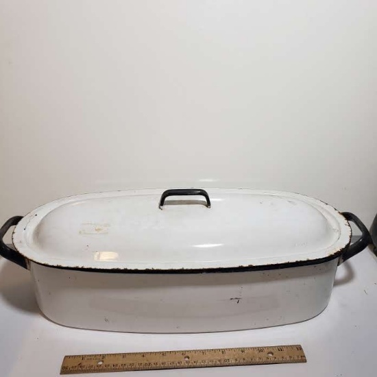 Vintage Enamelware Covered Pan, Oblong