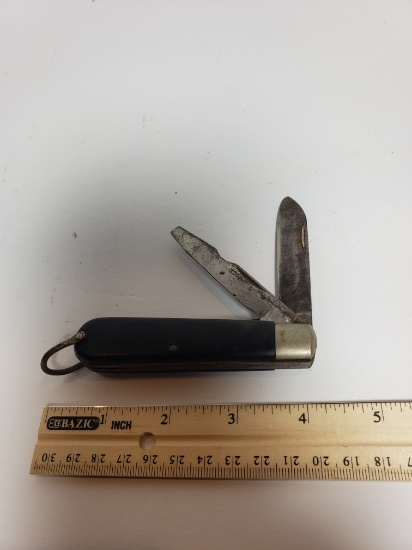 Vintage Camillus 2 Blade Camper's Pocket Knife