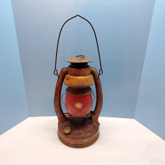 Vintage Elgin Star Bottom Oil Lamp