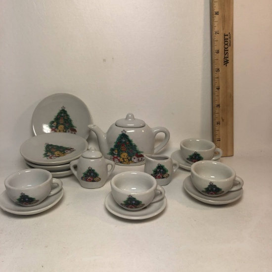 Miniature 15 Piece Christmas Tree Tea Set