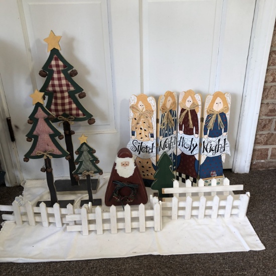 Lot of Wooden Christmas Decorations