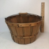 Fruit Gathering Basket with Metal Handle and Wood Kindling